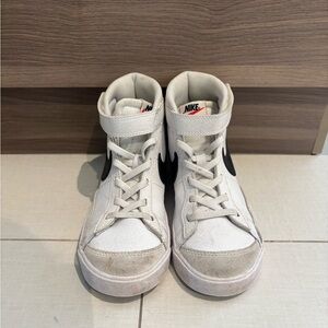 Nike White and Black Blazer Sneakers